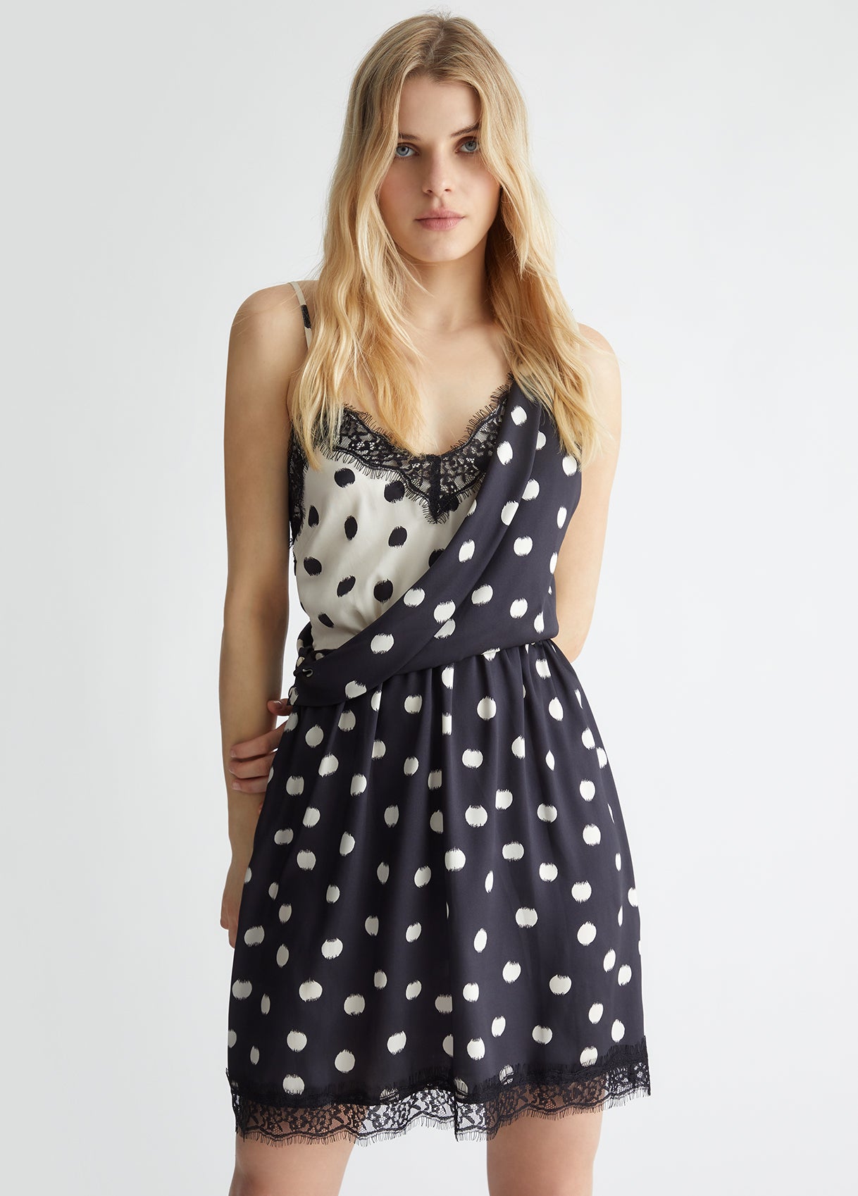 CA4206-BLACK/WHITEPOIS - ABITO - LIU JO