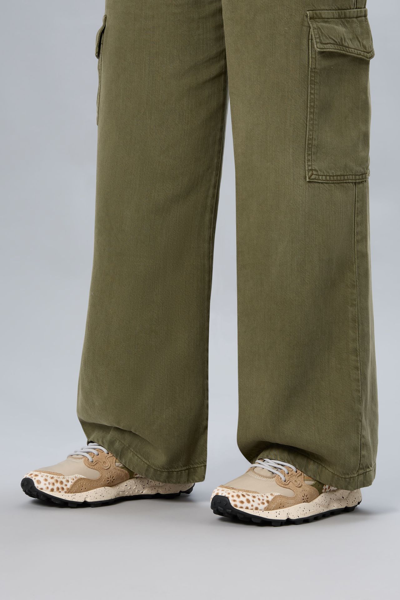 2017818702E51 - SNEAKERS - FLOWER MOUNTAIN